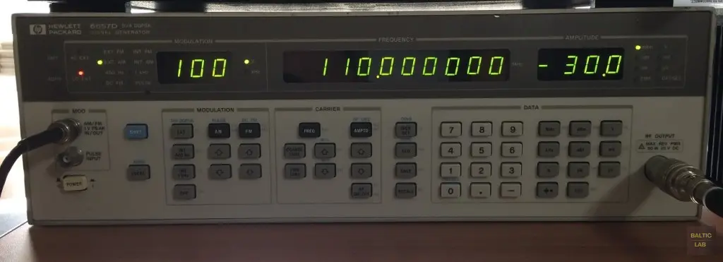 HP8657D used as VHF AM modulated Signal Generator