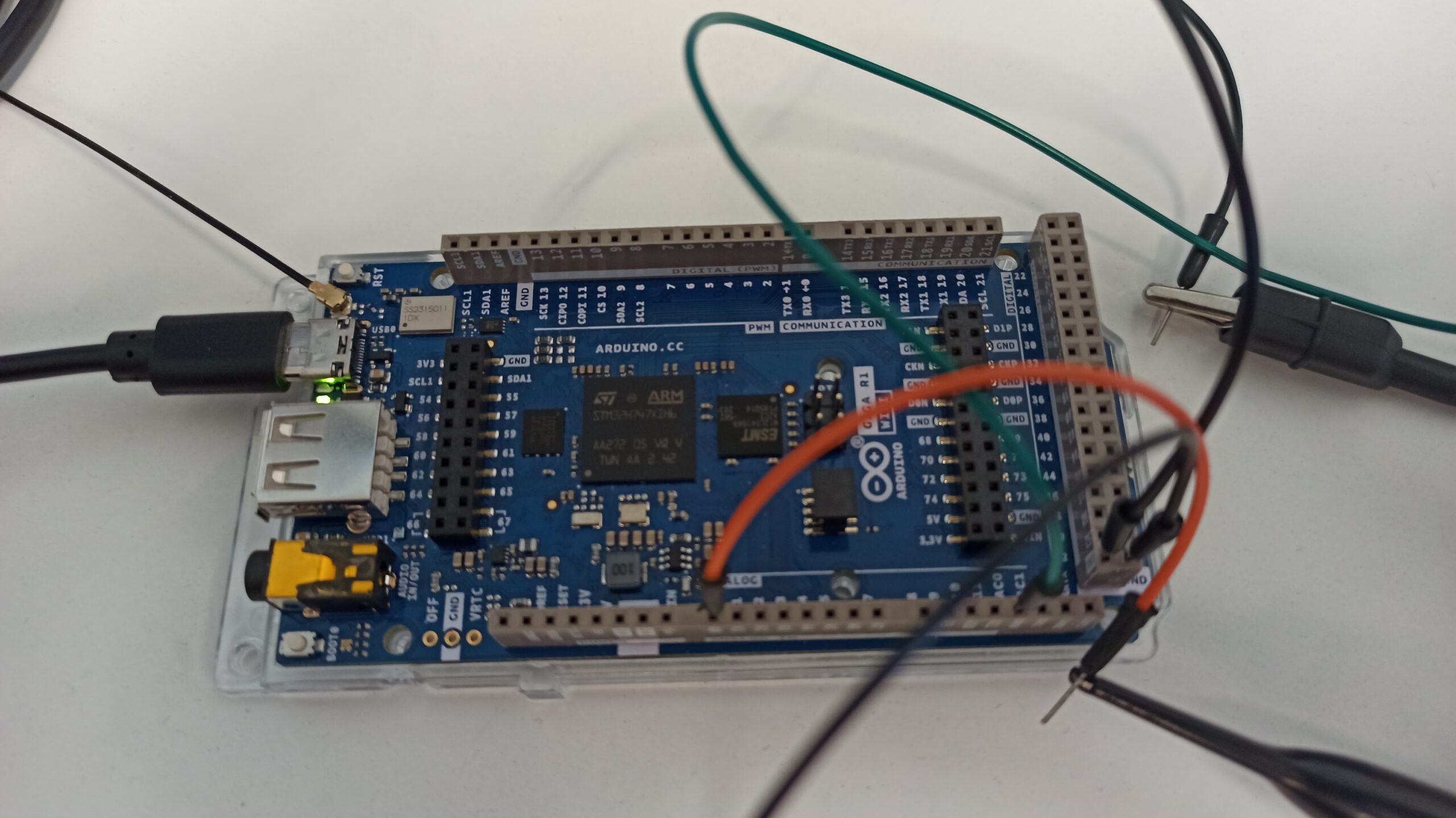 Arduino GIGA R1 WiFi, Audio Loopback Example